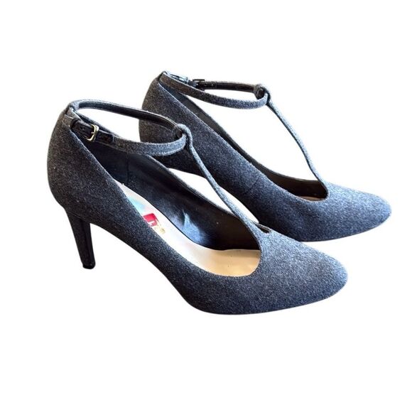 Nine West Hollison t-strap heels - Picture 1 of 7